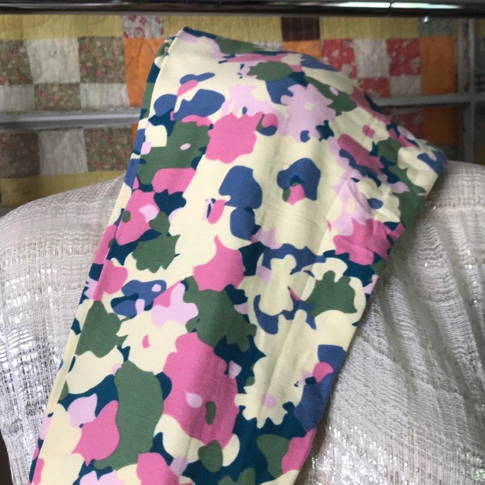 Lularoe TC NEW leggings